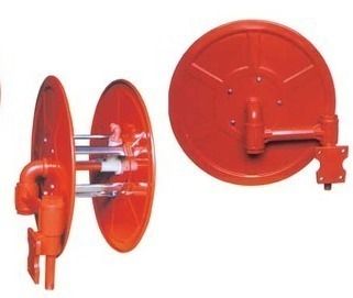 Swinging Hose Reel With Nozzle