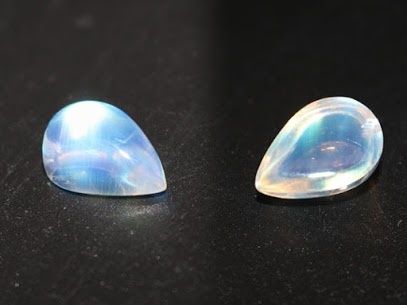 Rainbow Moonstone (White Labradorite) Pears Cab