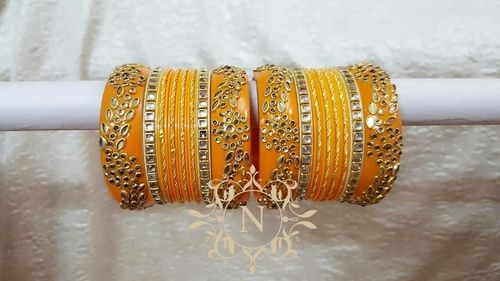 Ladies Fashionable Plastic Bangles