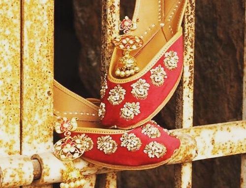 Ladies Traditional Khussa Shoes