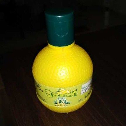 Fresh Tasty Lemon Juice 