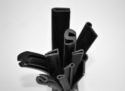 Manual Smooth Edge Extruded Rubber