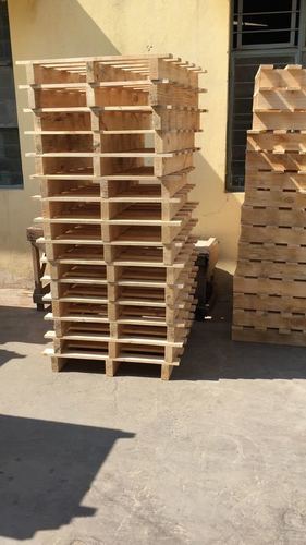 HT Pinewood Pallets