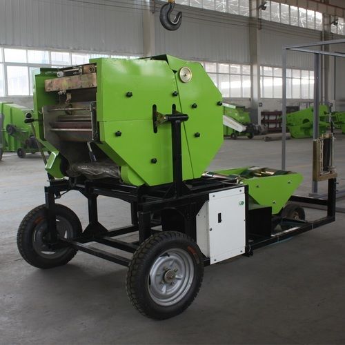 Mini Silage Baler Capacity: 2000 Kilogram(Kg)