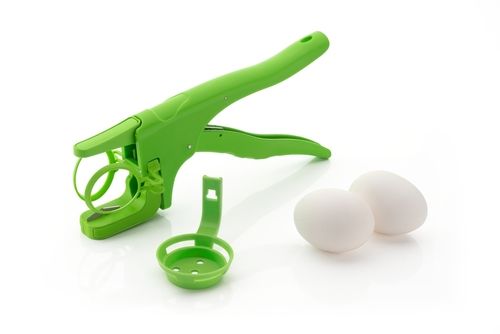 Plastic Green Colored Egg Cracker With Ss Blades