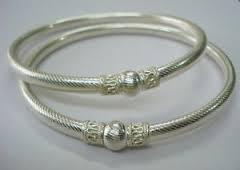 Ladies Silver Coated Kada Gender: Women