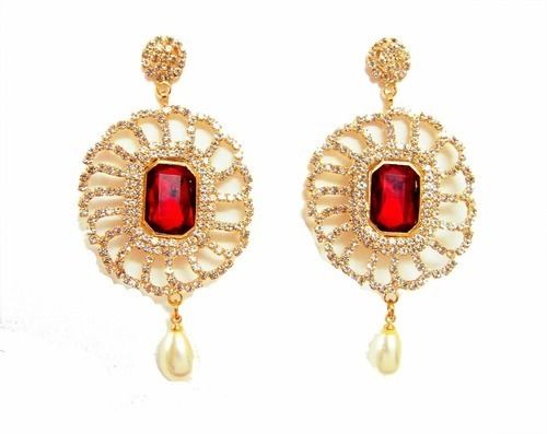 Eye Catchy Look Designer Earrings Set