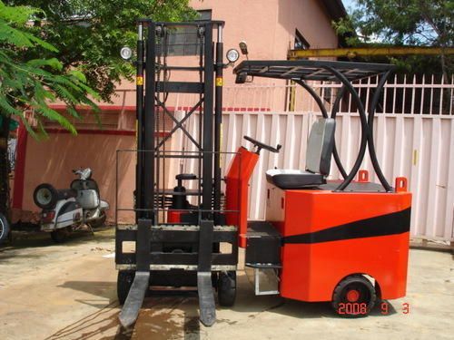 Supreme Quality Articulated Forklift