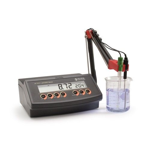 pH/mV/Temp Bench Meter