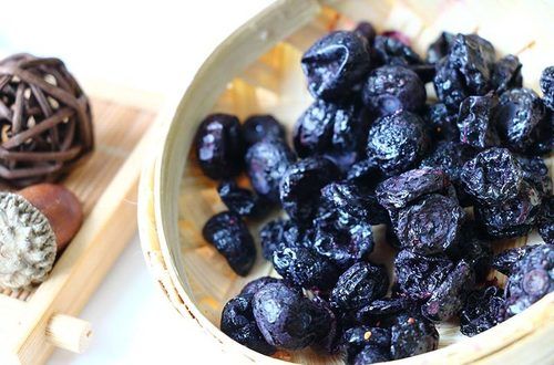 Whole Freeze Dried Blueberry