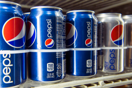 Canned Carbonated Soft Drink (Pepsi)