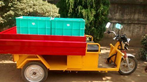 Electrical E-Rickshaw Loader