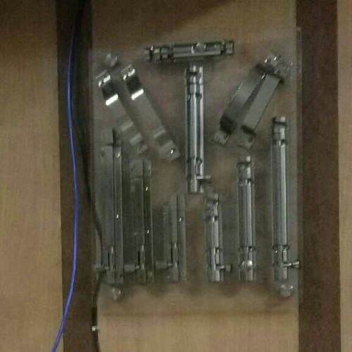 खिड़की और दरवाजों के लिए मल्टीकलर टॉवर बोल्ट