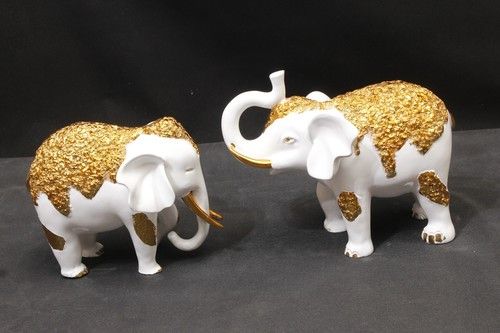 Small Elephant Pair