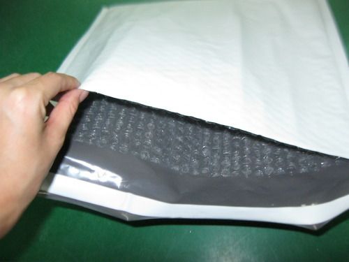 Co-Extruded Poly Bubble Mailer