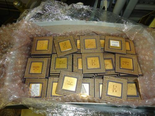 Cpu Ceramic Processor Scrap With Gold Pins (486 & 386)