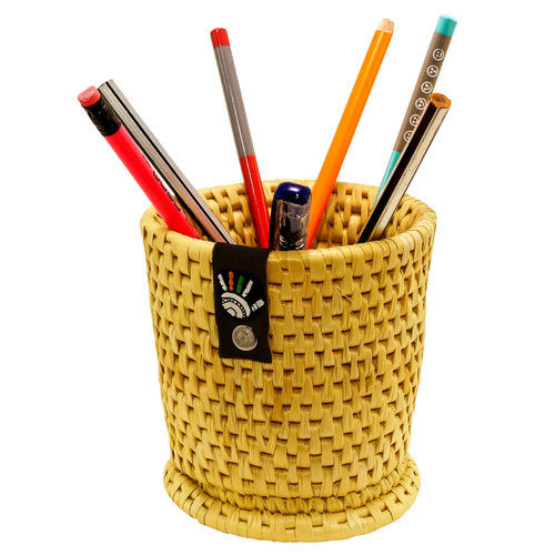 Light Weight Iconic Pen Holder