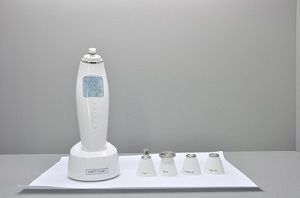 White Home Use Microdermabrasion Machine For Women