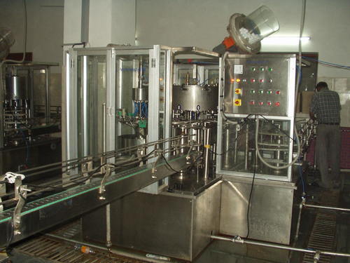 Uniblock Rinser Filler And Capper