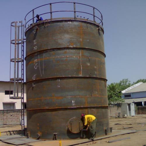 Vertical Storage Tank Fabrication Services