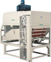 Dark Brown Industrial Seed Cleaning Machine