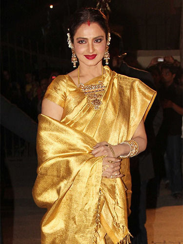 Black & Gold Zari Woven Kanjivaram Saree With Blouse – Bahuji - Online  Fashion & Lifestyle Store