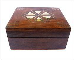 Fine Finish Traditional Wooden Box