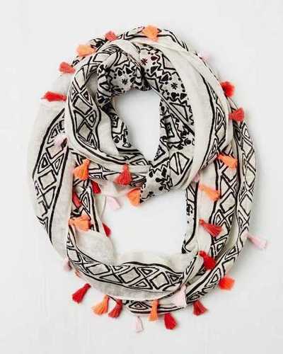 Polyester Printed Scarves With Tassel Works