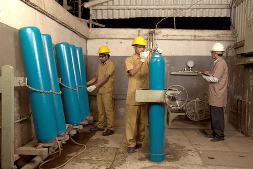 Cylinder Hydro Testing Service By Phoenix Gases Pvt. Ltd.