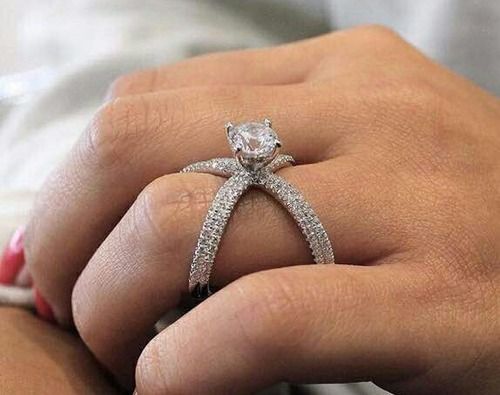 Fancy Light pink Pear Diamond Ring GIA 0.35 carat – MOHSTEN 富美斯珠寶鑽石
