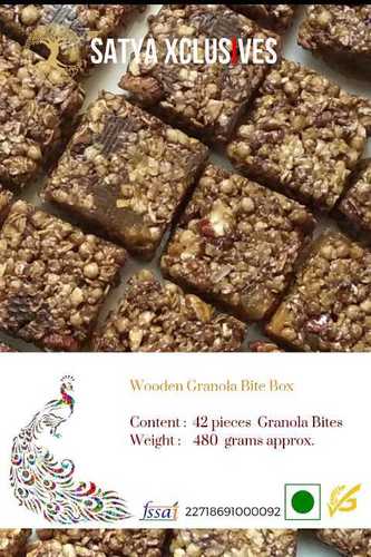 Healthy Nutty Granola Bites