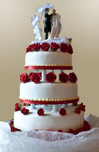 Designer Cakes For Wedding