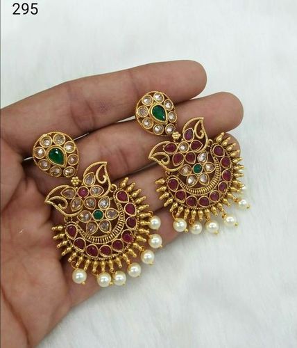 Designer Fashionable Kundan Earring