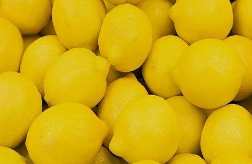 100% Natural Fresh Lemon