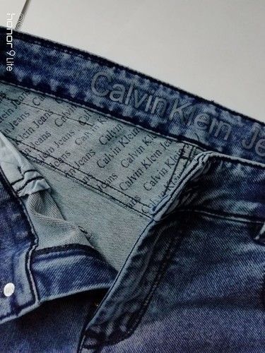 Attractive Jeans (Calvin Klein)