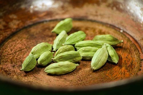 100% Natural Green Cardamom