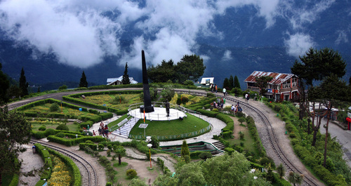On Demand Holiday Tour Package Services For Darjeeling