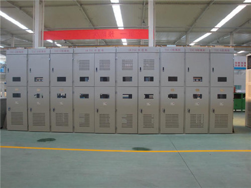 High-Voltage Automatic Thyristor Switched Capacitor TSC-Type SVC
