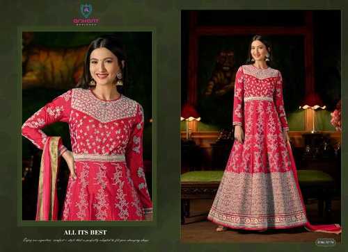 Breathable Ladies Designer Banarasi Suit