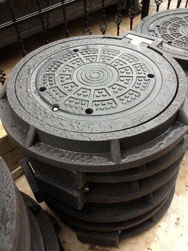 Cast Iron Main Hole Covers