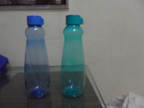 Plastic Pet Bottle For Fridge Hardness: Rigid