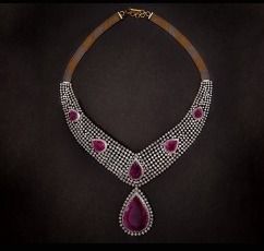 Exquisite Grandeur Necklace