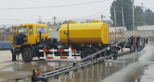 Deicing Fluid Sprayer Vehicle