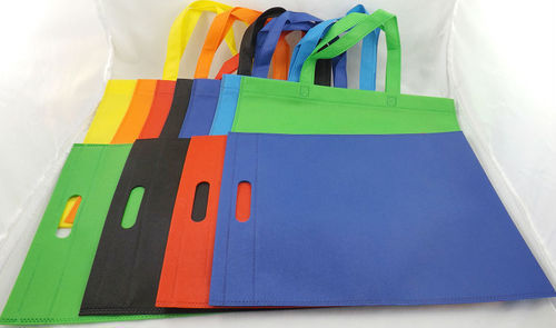 Attractive Designs Handle Bags