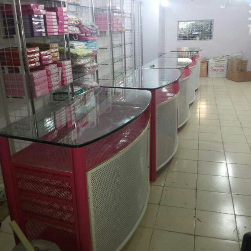 Retail Store Display Counter and Dump Bin