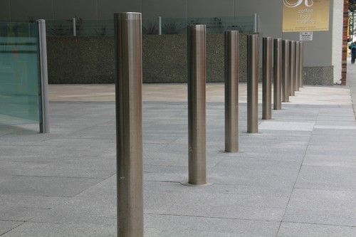 Pedestrian Safety Stainless Steel Bollards Elegant Design