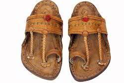 Kolhapuri Slippers For Mens Age Group: Adults