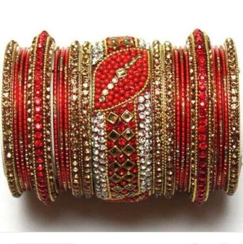 Appealing Design Glass Bangles