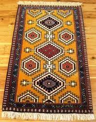 Center Piece Woolen Carpet