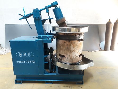 Semi-Automatic 15Kgs Oil Extraction Machine - Semi Automatic Grade